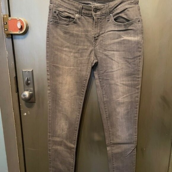 Levis Womens Denim Legging Jeans - Picture 8 of 16